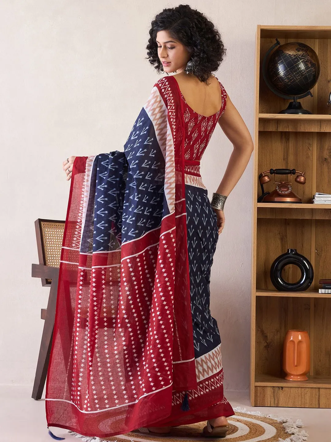 Batik Ready to Wear Ikat Saree - Image 2