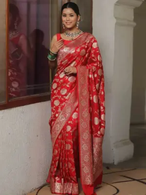 Kanchipuram Silk Saree In Tissue Dual Tone With Floral Design